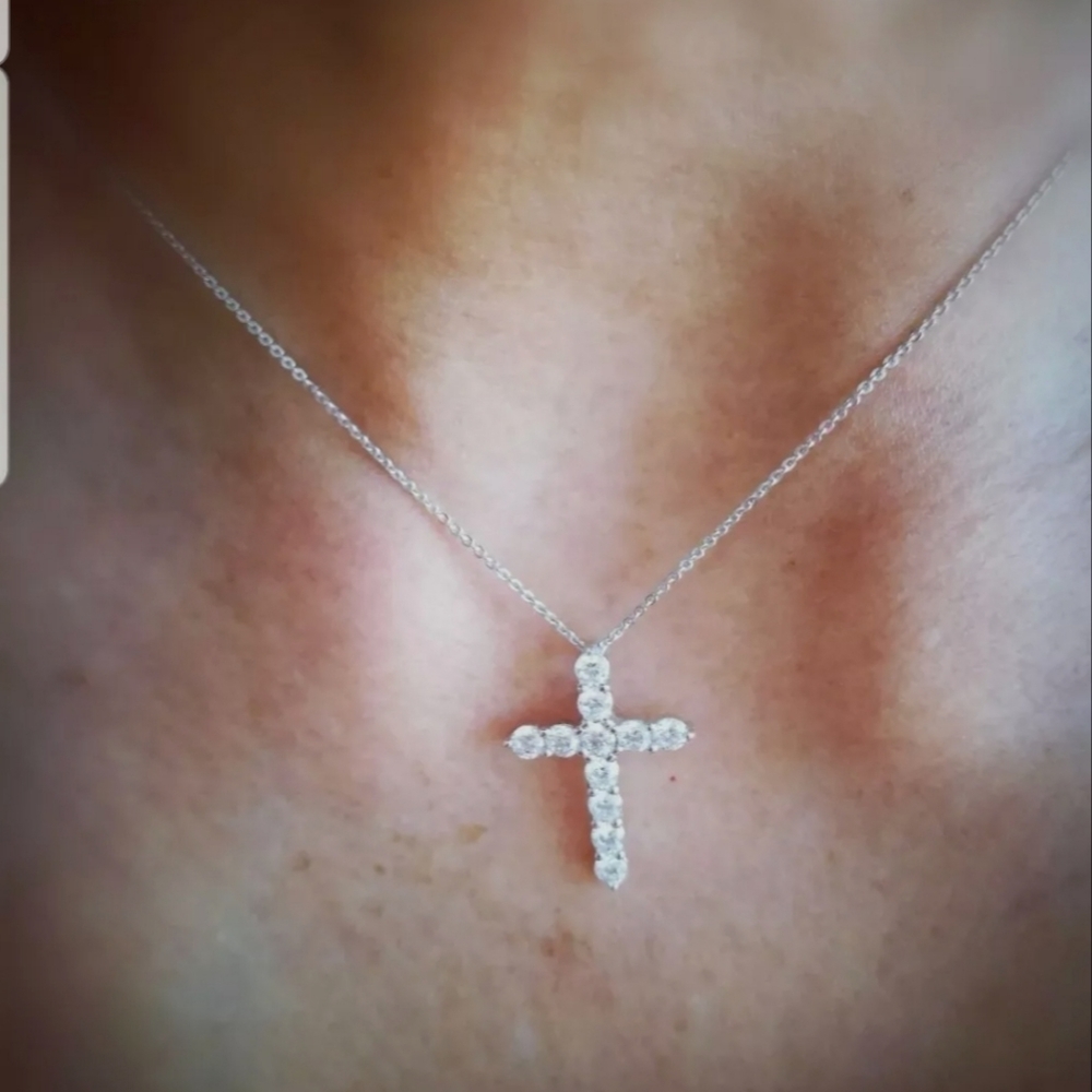 Cross Pendant Necklace with Chain Women's Men's 18 Inches - Picture 6 of 10